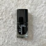 St London nail paint Color black
