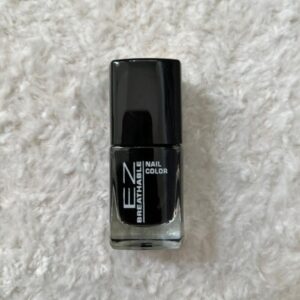 St London nail paint Color black